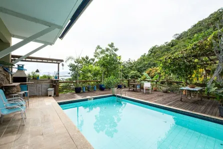 Casa de Condomínio com 3 Quartos à venda, 277m² no Itacoatiara, Niterói
