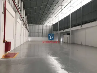Galpão/Depósito/Armazém para alugar, 2300m² no Vila Nogueira, Diadema