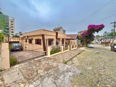 Casa com 3 Quartos à venda, 223m² no Nossa Senhora das Dores, Santa Maria
