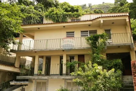Casa com 9 Quartos à venda, 969m² no Vila Isabel, Rio de Janeiro