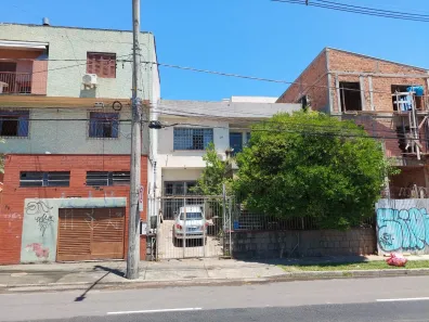 Casa com 3 Quartos à venda, 180m² no Medianeira, Porto Alegre