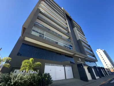 Apartamento com 3 Quartos para alugar, 200m² no Centro, Balneário Piçarras