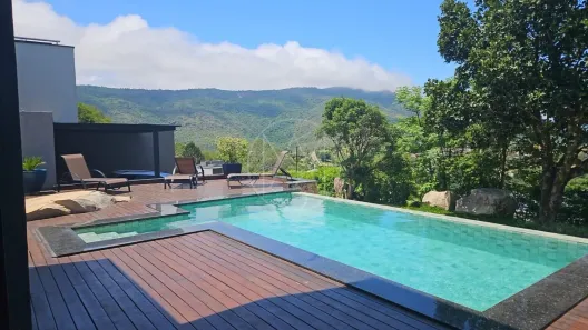 Sobrado com 3 Quartos à venda, 285m² no Itapetinga, Atibaia