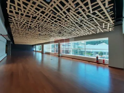 Sala Comercial para alugar, 4347m² no Lapa de Baixo, São Paulo