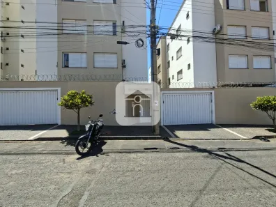 Apartamento com 2 Quartos para alugar, 59m² no Segismundo Pereira, Uberlândia