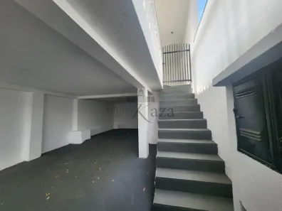 Casa com 2 Quartos para alugar, 60m² no Jardim Torrão de Ouro, São José dos Campos