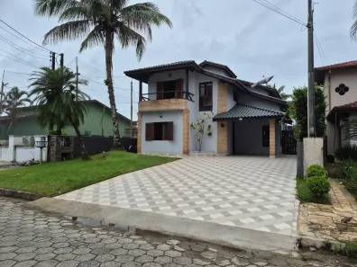 Casa de Condomínio com 5 Quartos para venda ou aluguel, 250m² no Morada da Praia, Bertioga