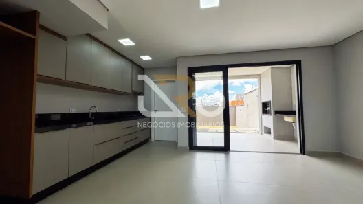 Casa com 3 Quartos para alugar, 128m² no Portal de Versalhes 1, Londrina