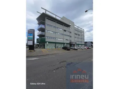 Sala Comercial para alugar, 179m² no Aventureiro, Joinville