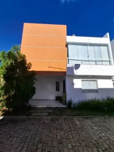 Casa de Condomínio com 4 Quartos para alugar, 147m² no Buraquinho, Lauro de Freitas