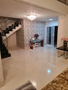 Sobrado com 3 Quartos à venda, 256m² no Condomínio Belvedere, Cuiabá