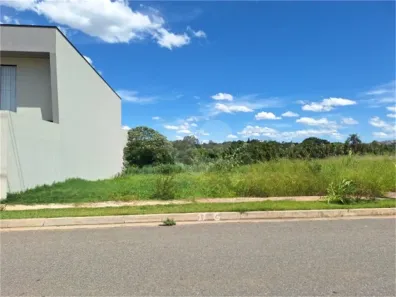Lote/Terreno com 1 Quarto à venda, 253m² no Pinheirinho, Vinhedo