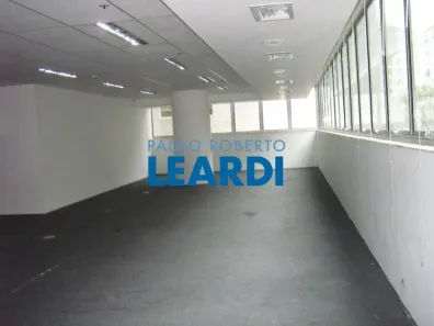 Ponto Comercial para alugar, 480m² no Cerqueira César, São Paulo