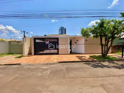 Casa com 3 Quartos à venda, 253m² no Carandá Bosque, Campo Grande