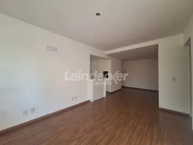 Apartamento com 2 Quartos para alugar, 65m² no Passo da Areia, Porto Alegre