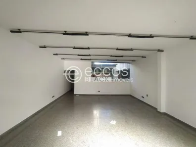 Imóvel Comercial à venda, 200m² no Centro, Uberlândia