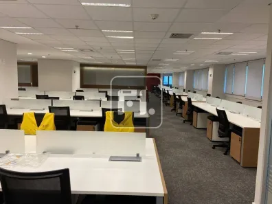Sala Comercial para alugar, 970m² no Vila Olímpia, São Paulo