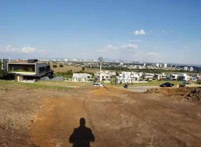 Lote/Terreno à venda, 877m² no Condomínio Reserva do Paratehy, São José dos Campos