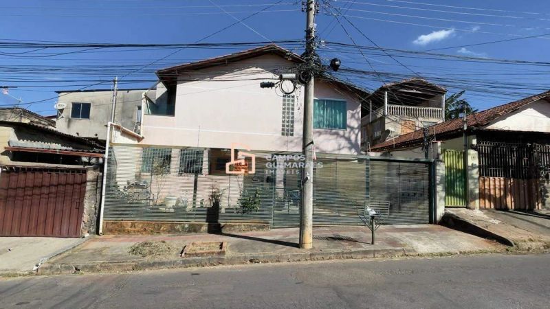 Casa com 3 quartos — Serrano, Belo Horizonte