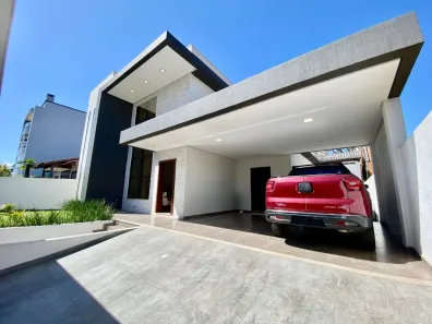 Casa com 4 Quartos à venda, 210m² no Universitário, Chapecó