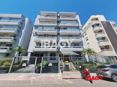 Apartamento com 2 Quartos para alugar, 69m² no Balneário, Florianópolis