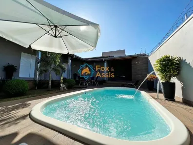 Casa com 3 Quartos à venda, 206m² no Jardim Maria Helena, Nova Odessa