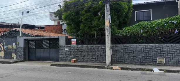 Casa com 6 Quartos à venda, 1000m² no Padre Andrade, Fortaleza