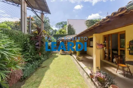 Casa com 3 Quartos à venda, 420m² no Vila Madalena, São Paulo