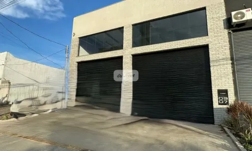 Galpão/Depósito/Armazém para alugar, 300m² no Moinho dos Ventos, Goiânia