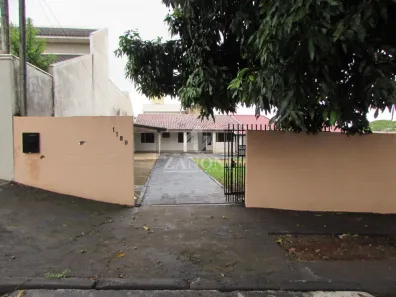 Casa com 2 Quartos para alugar, 70m² no Conjunto Residencial Branca Vieira, Maringá