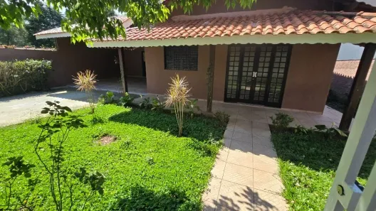 Casa com 3 Quartos para alugar, 141m² no Jardim dos Pinheiros, Atibaia
