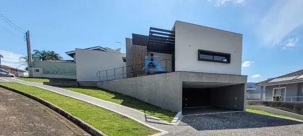 Casa com 3 Quartos à venda, 200m² no Parque das Laranjeiras, Itatiba