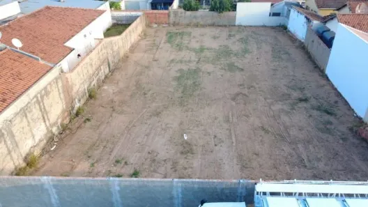 Lote/Terreno à venda, 1080m² no Pallu, São Pedro
