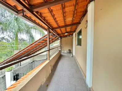 Casa com 3 Quartos para alugar, 130m² no Alípio de Melo, Belo Horizonte