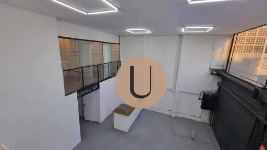 Galpão/Depósito/Armazém para alugar, 260m² no Piratininga, Osasco