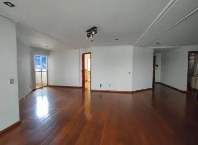 Apartamento com 4 Quartos à venda, 183m² no Centro, Itaúna