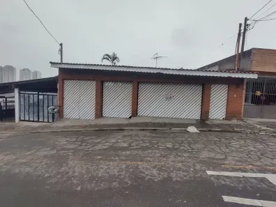 Casa com 3 Quartos para alugar, 142m² no Parque Pinheiros, Taboão da Serra