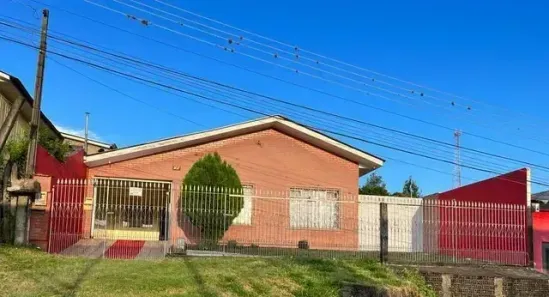 Casa com 3 Quartos à venda, 200m² no Ronda, Ponta Grossa