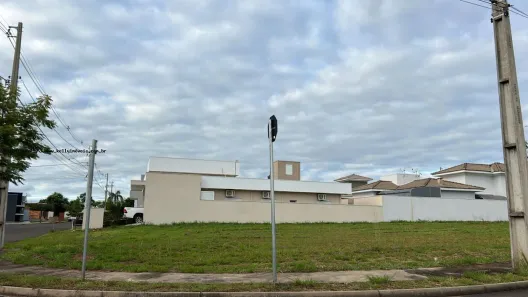 Lote/Terreno à venda, 348m² no Parque Residencial Mart Ville, Presidente Prudente