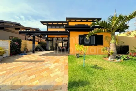 Casa de Condomínio com 4 Quartos à venda, 209m² no Balneario Samburá, Peruíbe