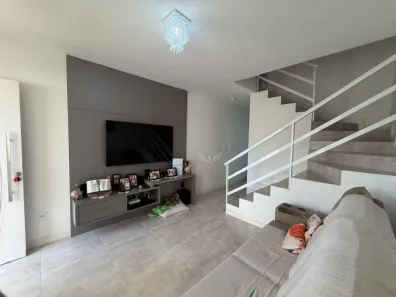 Sobrado com 2 Quartos à venda, 77m² no Água Verde, Blumenau