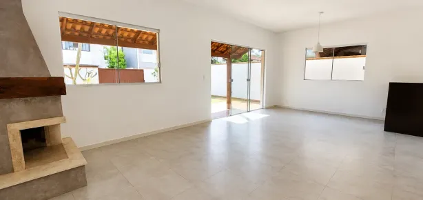 Casa com 2 Quartos para alugar, 110m² no Rio Tavares, Florianópolis