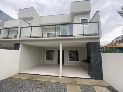 Casa com 3 Quartos à venda, 160m² no Costazul, Rio das Ostras