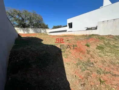 Lote/Terreno à venda, 636m² no Jardim Shangri-Lá, Bauru