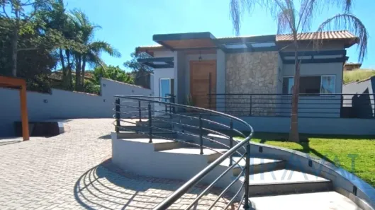 Fazenda/Sítio com 3 Quartos à venda, 262m² no Terras de Itaici, Indaiatuba