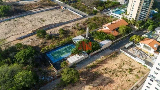 Lote/Terreno à venda, 3960m² no Guararapes, Fortaleza