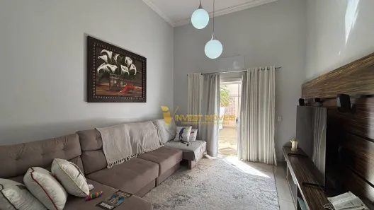 Casa de Condomínio com 3 Quartos à venda, 180m² no Parque Jamaica, Londrina