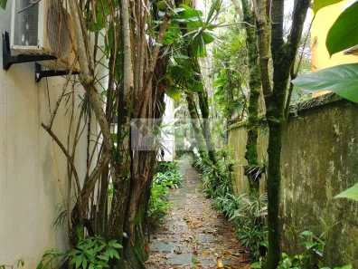 Casa com 5 Quartos para alugar, 480m² no Itanhangá, Rio de Janeiro