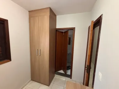 Sobrado com 5 Quartos para alugar, 277m² no Jardim São Miguel, Taboão da Serra