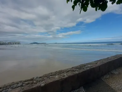 Apartamento com 3 Quartos para alugar, 190m² no Vila Alzira, Guarujá